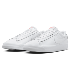 Nike SB Blazer Low Pro GT ISO Skateboard Shoe - White/White-White-White