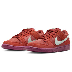 Nike SB Dunk Low Pro Premium Skateboard Shoe - Mystic Red/Emerald Rise-Rugged Orange