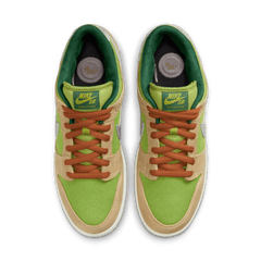 Nike SB Dunk Low Pro Skateboard Shoe - Sesame/Metallic Silver-Pear-Fir