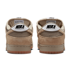 Nike SB Dunk Low Pro B Skateboard Shoe - Parachute Beige/Parachute Beige