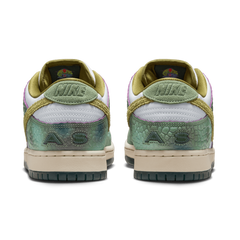 Nike SB Dunk Low Pro Alexis Sablone Chameleon QS Skateboard Shoe - Oil Green/Desert Moss-White