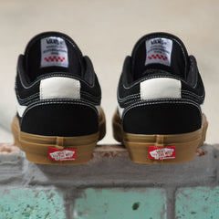 Vans Chukka Low Sidestripe Skateboard Shoe - Black/Gum