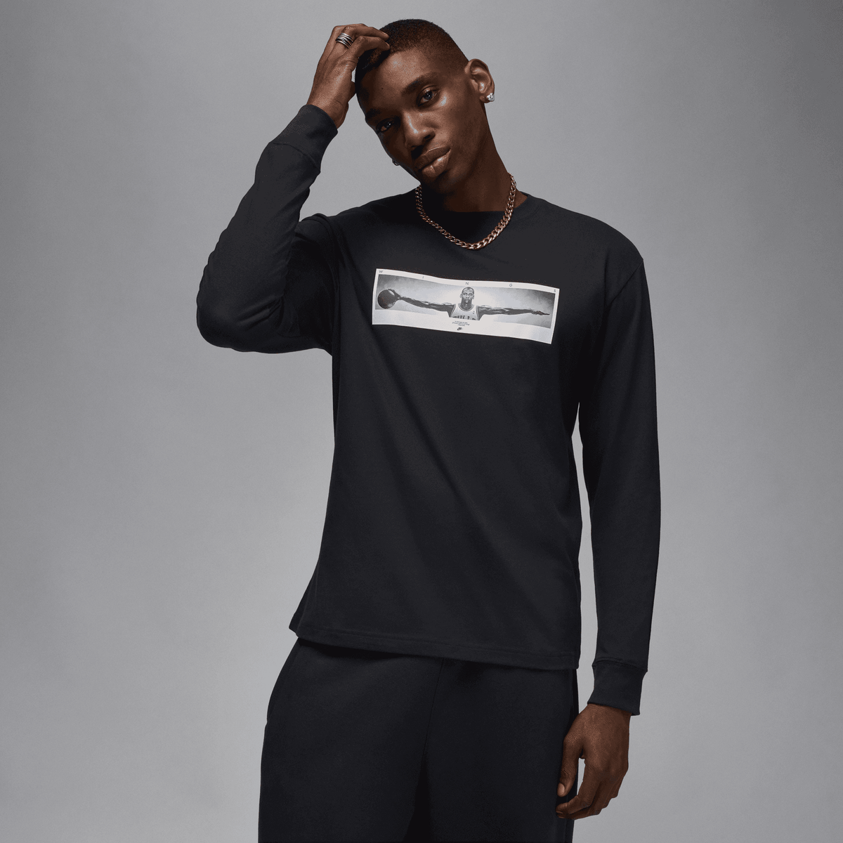 Men's Jordan Long-Sleeve Crew-Neck T-Shirt