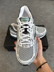 Saucony ProGrid Omni 9 White Pine Green Men's