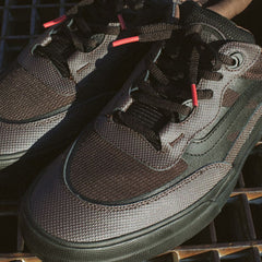 Vans Wayvee Skateboard Shoe - (Jusin Henry) Coffeebean