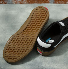 Vans Chima 2 Skateboard Shoe - Black/Gum