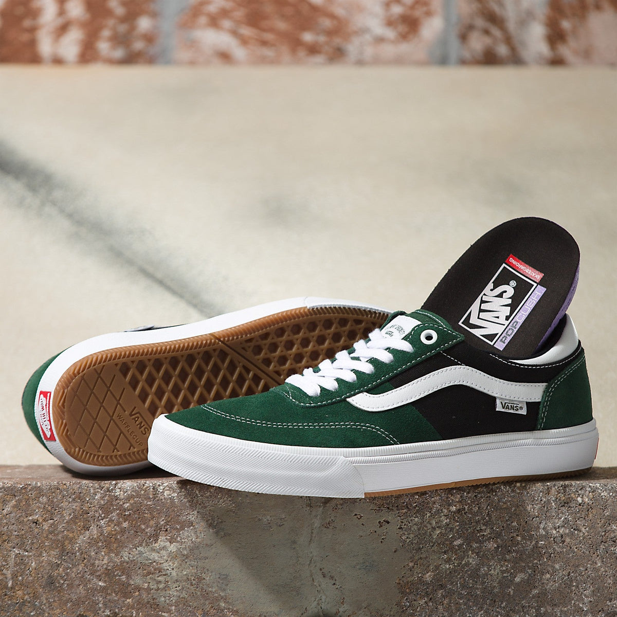 Vans Gilbert Crockett Skateboard Shoe - Dark Green/White